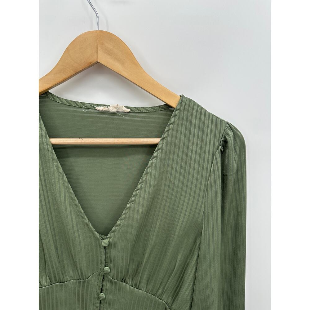 Promesa Womens Green Satin Button Front Top‎ Size S Coquette Forest Fairy - Picture 6 of 8